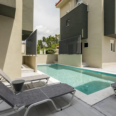 V Luxury With Pool Siviri