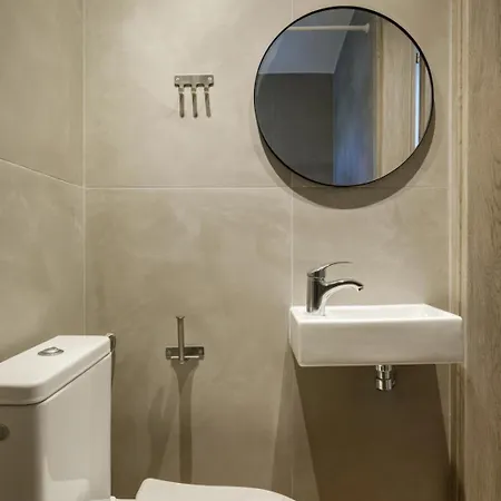 V Luxury With Pool Szíviri