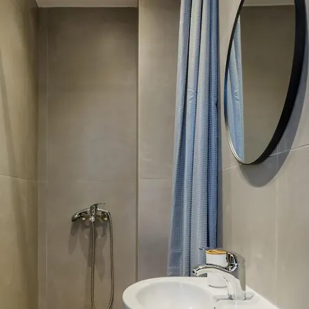 Apartmanhotel V Luxury With Pool 4*