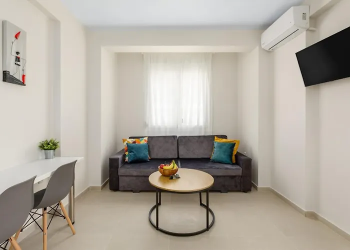 V Luxury With Pool Siviri