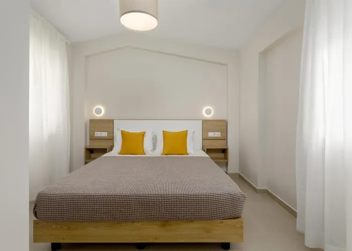 V Luxury With Pool Hotel de apartamente